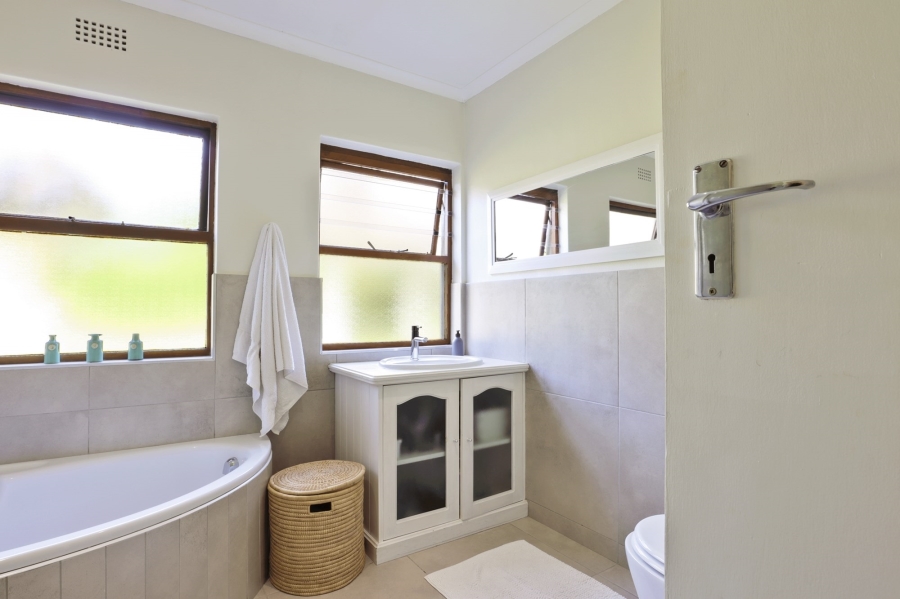 4 Bedroom Property for Sale in Melkbosstrand Central Western Cape